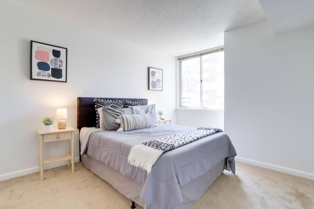 Bright Apartment Walk To Ballston Metro Arlington Exterior foto