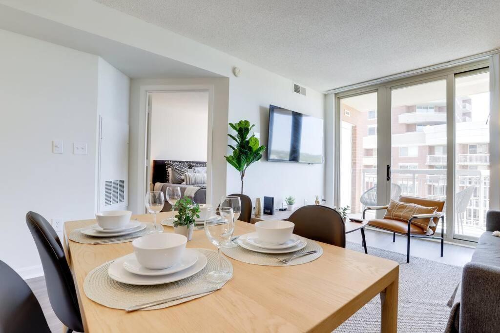 Bright Apartment Walk To Ballston Metro Arlington Exterior foto